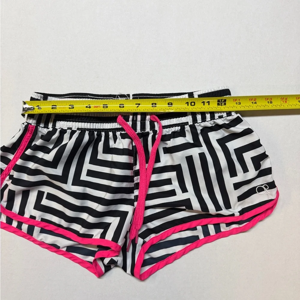 Ocean‎ Pacific Geometric Patterned Black White And Pink Girls Small Board Shorts